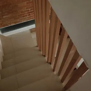 KISI KISI PEMBATAS RUANGAN / SEKAT RUANGAN / SEKAT RUANGAN MOTIF KAYU Furniture