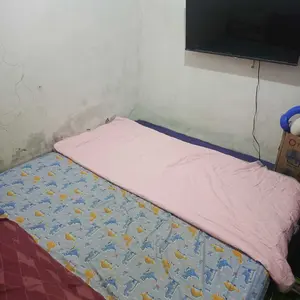 Selimut Katun Korea Polos Premium, Quilt Tipis Lembut Adem Tidak Gerah, Nyaman untuk Tidur Harian, Bahan Halus Ramah Kulit, Mudah Dicuci Mesin, Cocok untuk Kamar Tidur, Asrama, Kost, Rumah