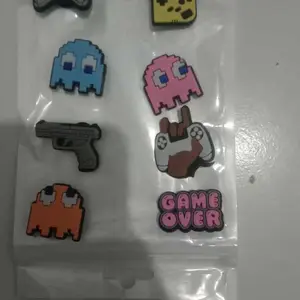 GSI - Patch Sandal Aksesoris Motif Karakter Pac-Man Hiasan Sepatu Unik dan Gaya Kekinian