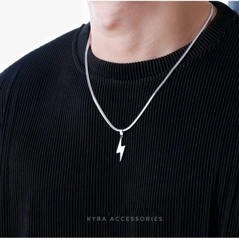 KALUNG TITANIUM LIONTIN AKSESORIS PRIA DAN WANITA ANTI KARAT ANTI LUNTUR WARNA SILVER