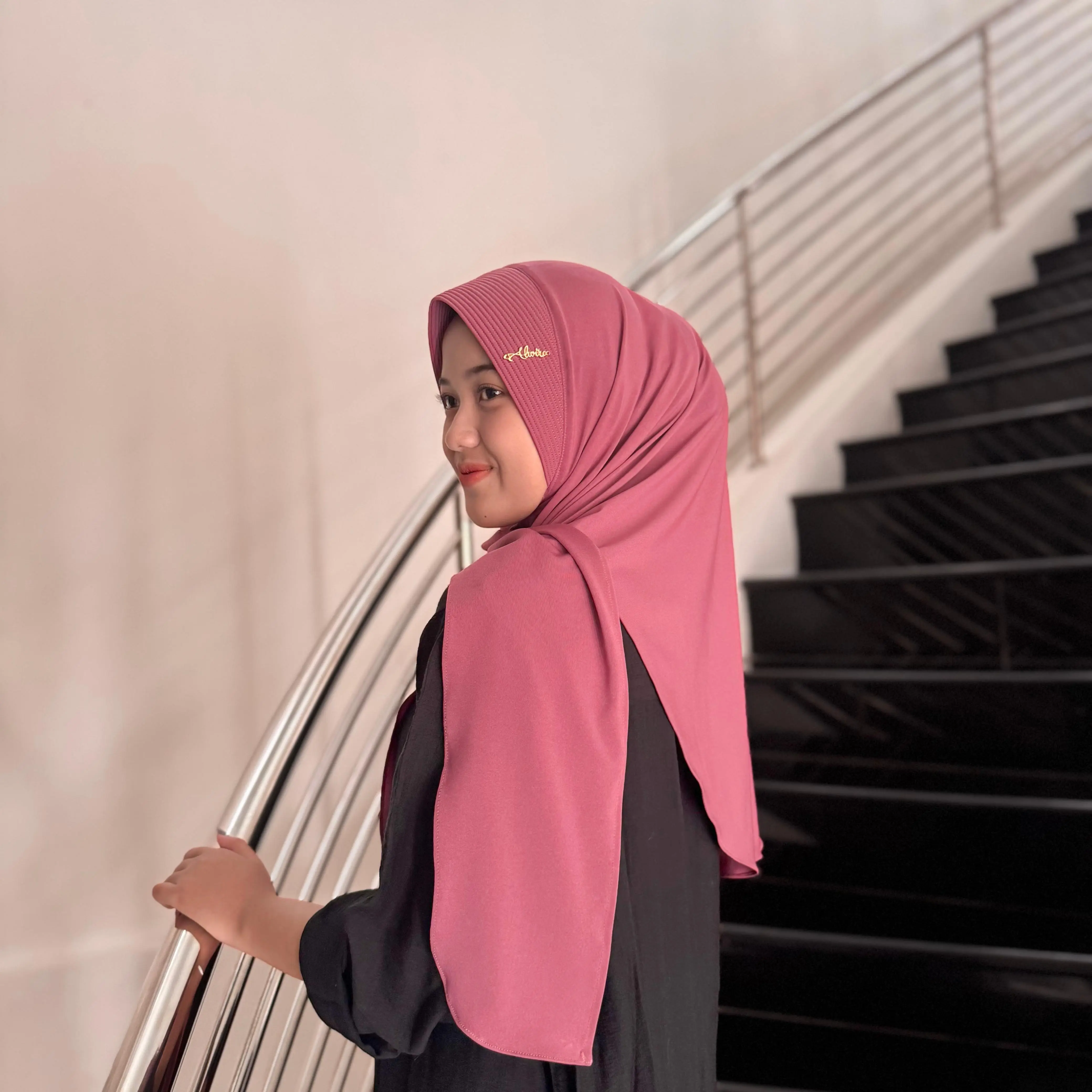 Haura Pet Jilbab Segitiga Instan Jersey Super Lembut Oval Nyaman Simple Kerudung Muslim segitiga instan Panjang Variasi