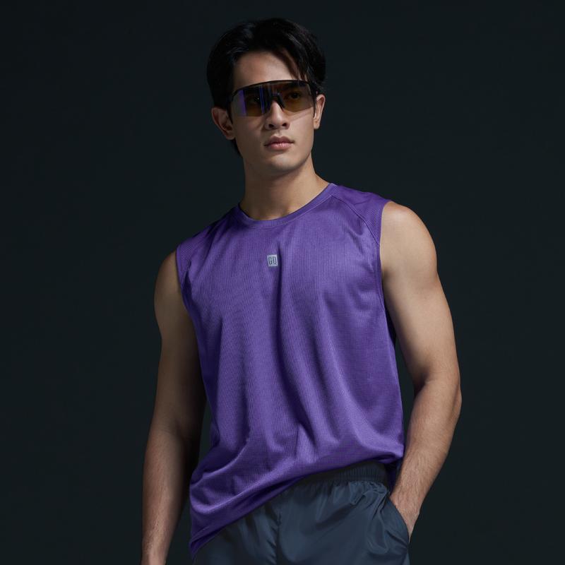 GQ Everyday Running & Training - Velo Tank เสื้อวิ่งออกกำลังกายแขนกุด เคลื่อนไหวสะดวก แฟชั่นกีฬา เสิ้อกีฬาผู้ชาย เสื้อแขนกุด ระบายอากาศดี เนื้อผ้ายืดหยุ่น ไม่แคบไม่รั้ง ใส่สบาย ผ้าโพลีเอสเตอร์ อิสระคล่องตัว ผ้าแห้งไว พร้อมแถบสะท้อนแสง เสื้อผ้าตาข่าย