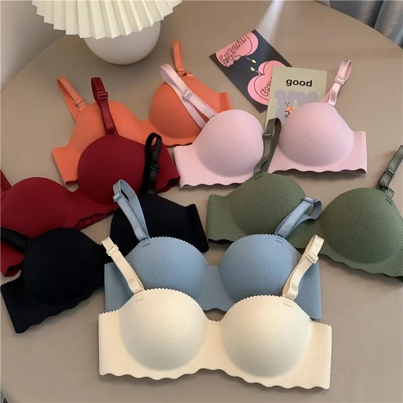 BRA PUSH UP CUP B TIDAK ADA KAWAT SEAMLESS 909-90 TERDAPAT 3 KAIT