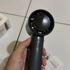 [COD]UCLOUDSOME L07 Kipas Angin Mini Portable 5000mAH 16000RPM Genggam Turbo 100 Tingkat Kecepatan Senyap Layar LED Type-C Tahan 22 Jam gantungan kipas tali Hadiah Hari Valentine