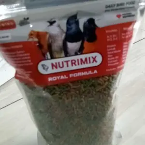 NUTRIMIX ROYAL FORMULA Pakan Burung Murai Kacer Cendet Trucuk Jalak Pakan Formula Penggacor Semua Burung