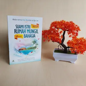 Suami Istri Dalam Rumah Tangga Penuh Bahagia