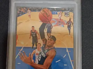 2019-20 PANINI CHRONICLES RJ BARRET #109 PSA 9